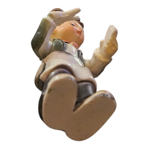 Vintage Hartplastik Hummel wie Ornament Junge mit Schere und Kamm - Bild 5 von 7