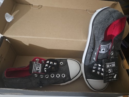 Womens Converse sneakers size 5 1/2 - Picture 4 of 5