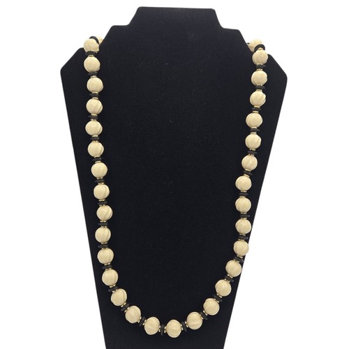 Collar Vintage 30" Plástico Crudo Redondo Remolino Cuentas Espaciadores Negro y Dorado - Imagen 9 de 15