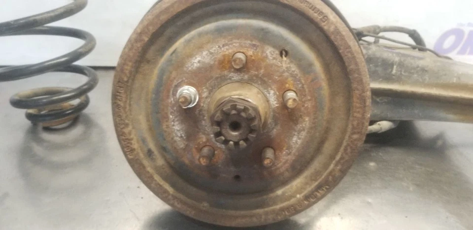 1987 VOLKSWAGEN VANAGON 2.1 INDEPENDENT SUSPENSION ASSEMBLY REAR RIGHT PASSENGER Foto 4 de 4