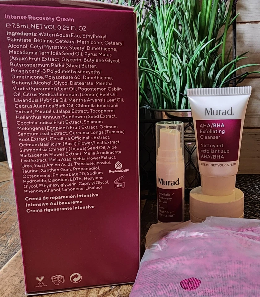 Conjunto de cuidados com a pele Murad Hydration Clinic 4 peças - limpador, soro, creme e faixa de cabeça novo na caixa  - Imagem 4 de 4