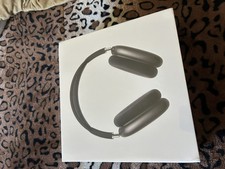Apple AirPods Max Wireless Over-Ear Headset - Space Gray