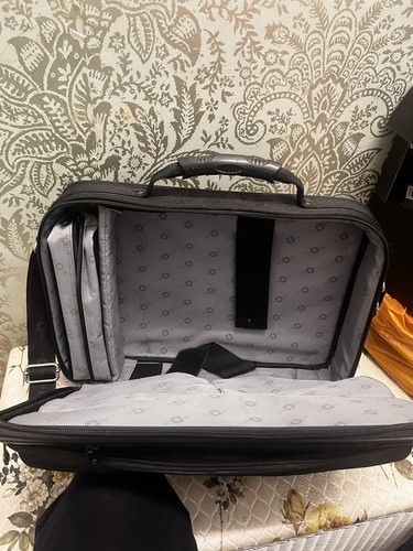 Wenger Swiss Army Mainframe 16 Laptop Briefcase Black With Lots Of Storage - Picture 5 of 5