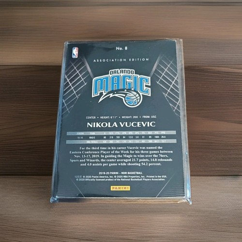 2019-20 Noir Association Edition Holo Silver SP 4 /25 #8 Nikola Vucevic Magic - Picture 2 of 2
