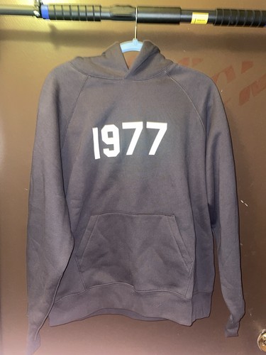 Essentials Men's Hoodie 1977 Size Large