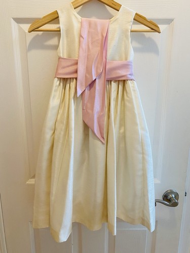 Flower girls dresses for weddings Size 4 - Picture 8 of 9