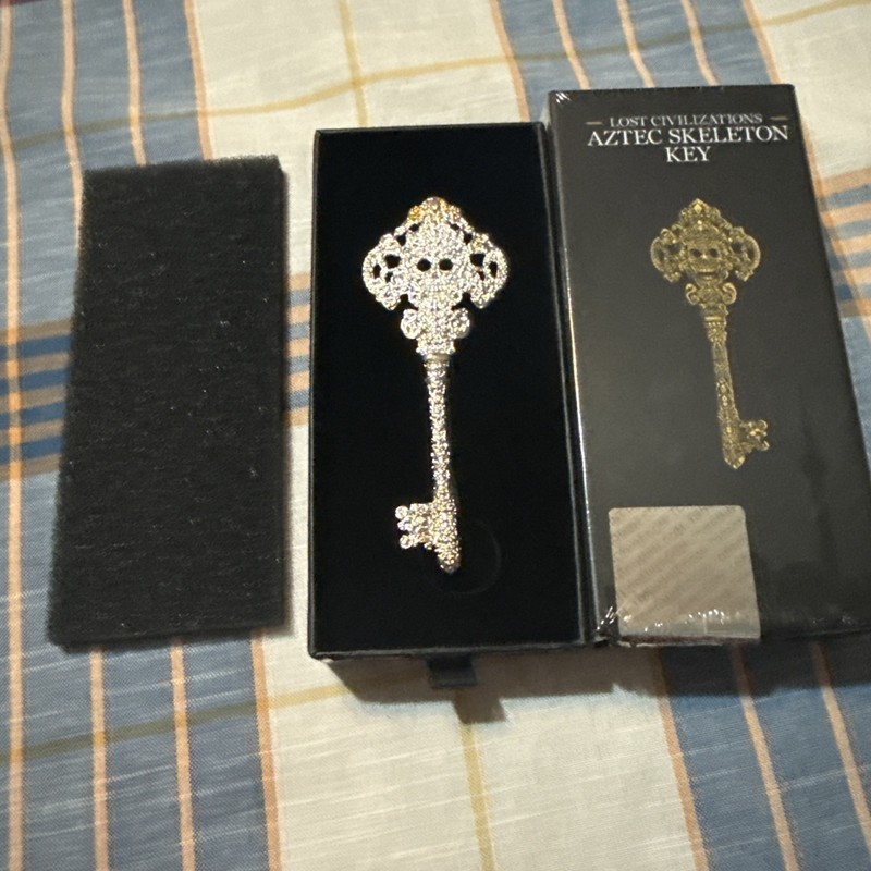 Toromint Lost Civilizations Aztec Skeleton Key Gold Gilded Ornament 2025