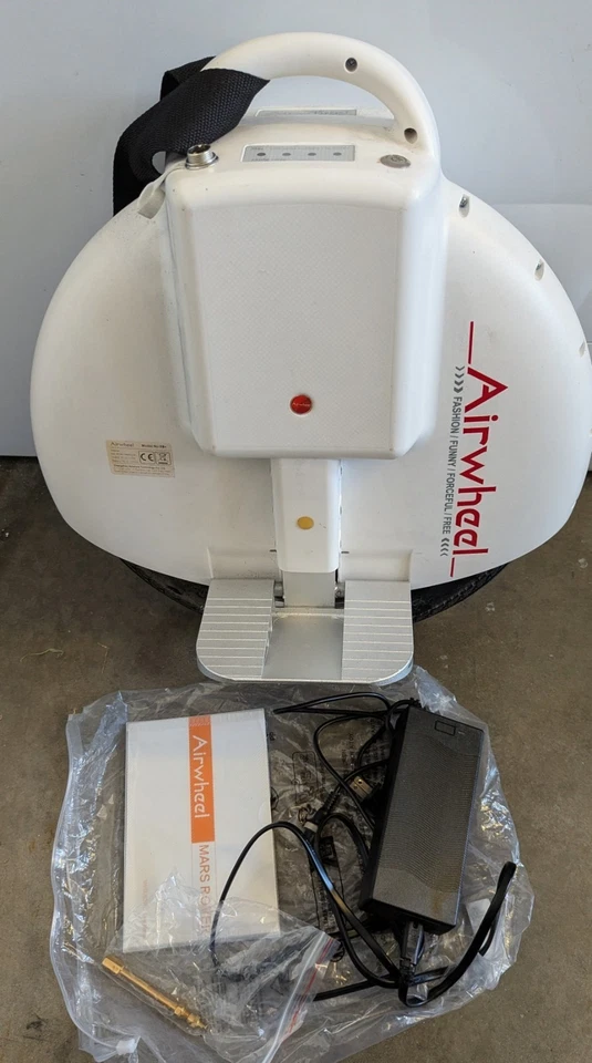 Monociclo eléctrico Airwheel X8 con batería de 170 Wh neumático de 9,3 mph de 16 pulgadas (blanco) Foto 2 de 4