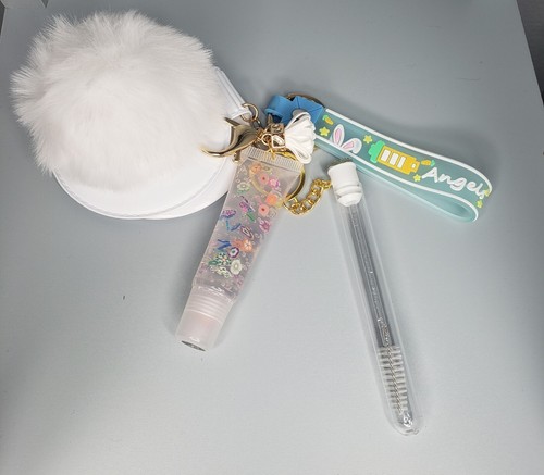 10 Lip Gloss Keychains Wholesale - Picture 4 of 4