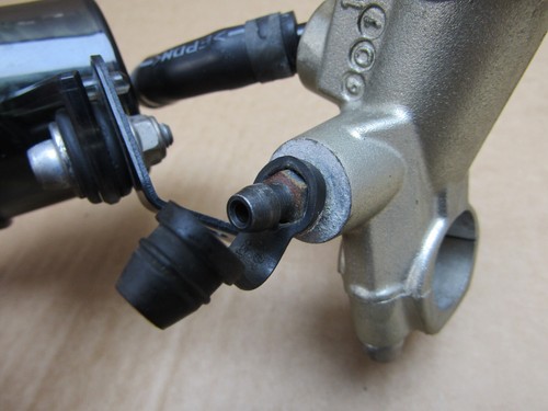 Kawasaki ZX1000 ZX-10R Ninja 2017 19,781 miles front brake cylinder (14522) - Picture 5 of 9