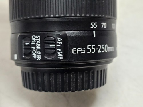 Canon Zoom Lens EF-S 55-250mm 1:4-5.6 IS II Camera Lens Only - Picture 5 of 8