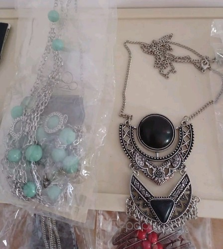Vintage Trödel Bastelschmuck 80er - jetzt tragbar Halsketten Retro 1 Pfund plus B8 - Bild 5 von 24