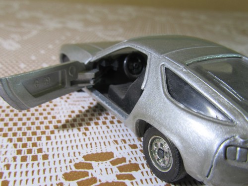 229Z Solido 1336 Frankreich Porsche 928 Coupé 1977 Silbern 1:43 - Picture 8 of 8