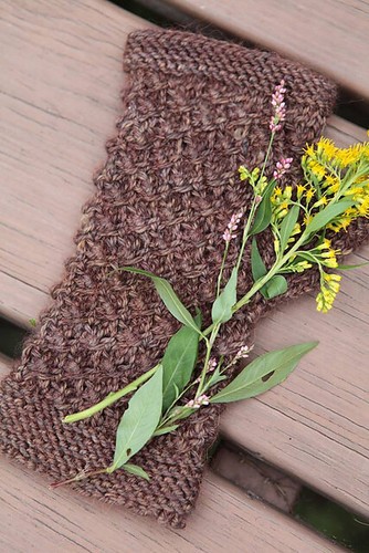 Knitting Pattern - mittens mitts gloves - adult sizes- BRIGHTLY - Picture 3 of 5