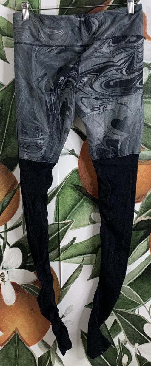 alo-yoga yoga marble print swirl gray leggings