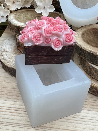 Roses in the bucket-spring flowers silicone mold handmade - Picture 3 of 9