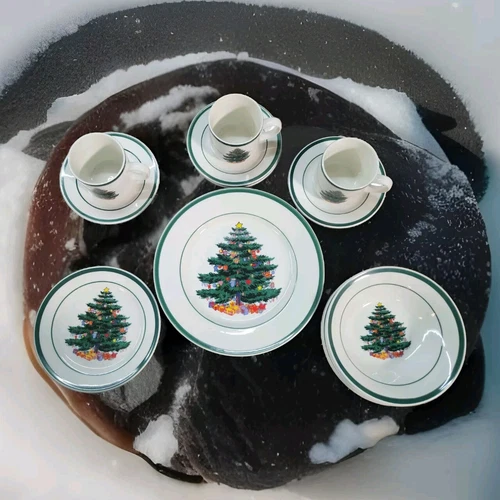 Vintage Totally Today Holy Tree 20 Piece Stoneware Dinnerware Setting for 4