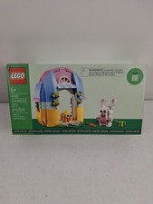 LEGO Spring Garden House Set Easter Bunny 40682