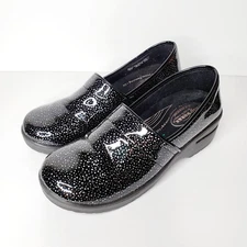 Easy Works by Easy Street Lyndee Women's 12M Clogs Black Multi