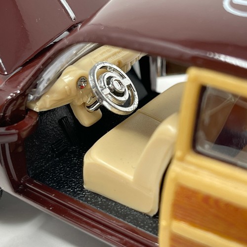 1949 Ford Woody Wagon Sunny Side Diecast 1/38 Scale Model Car Historic Route 66 - Picture 7 of 11