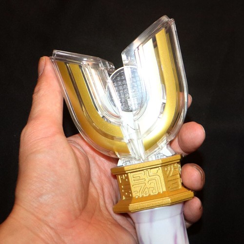 ULTRAMAN Ultra Replica Spark Lence 25th Anniversary ver. Tiga Morpher Bandai - Picture 9 of 9