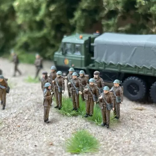 11x NVA Figuren Appel Motschutzengruppe DDR, Spur TT, 1:120, Unbemalt, Soldaten