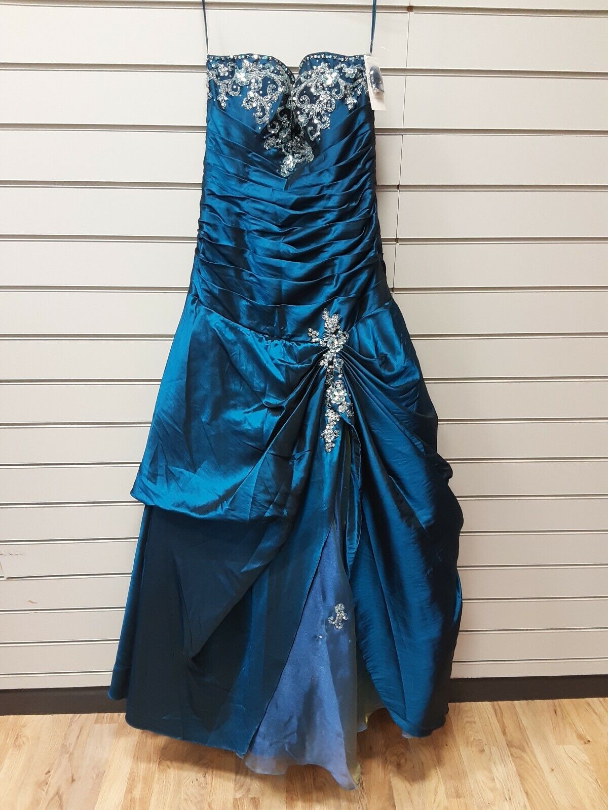 Picture 1 of 5