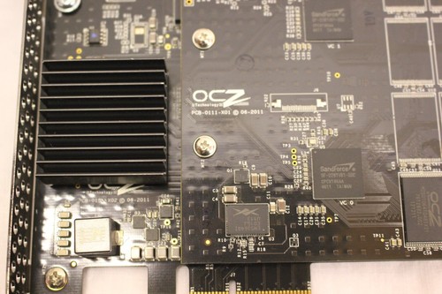 OCZ REVO DRIVE 3 X2 240GB PCI-EXPRESS INTERNAL RVD3X2-FHPX4-240G SSD - Picture 2 of 8