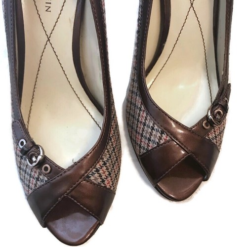 Anne Klein AK Mathra Sherm Plaid Pumps Fabric Peep Toe Brown Buckle Detail 6.5 - Picture 5 of 7