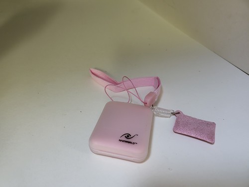 MINI PINK Hard Shell Protective storage Case Holds 2 Nintendo DS Cartridges #9D - Picture 4 of 7