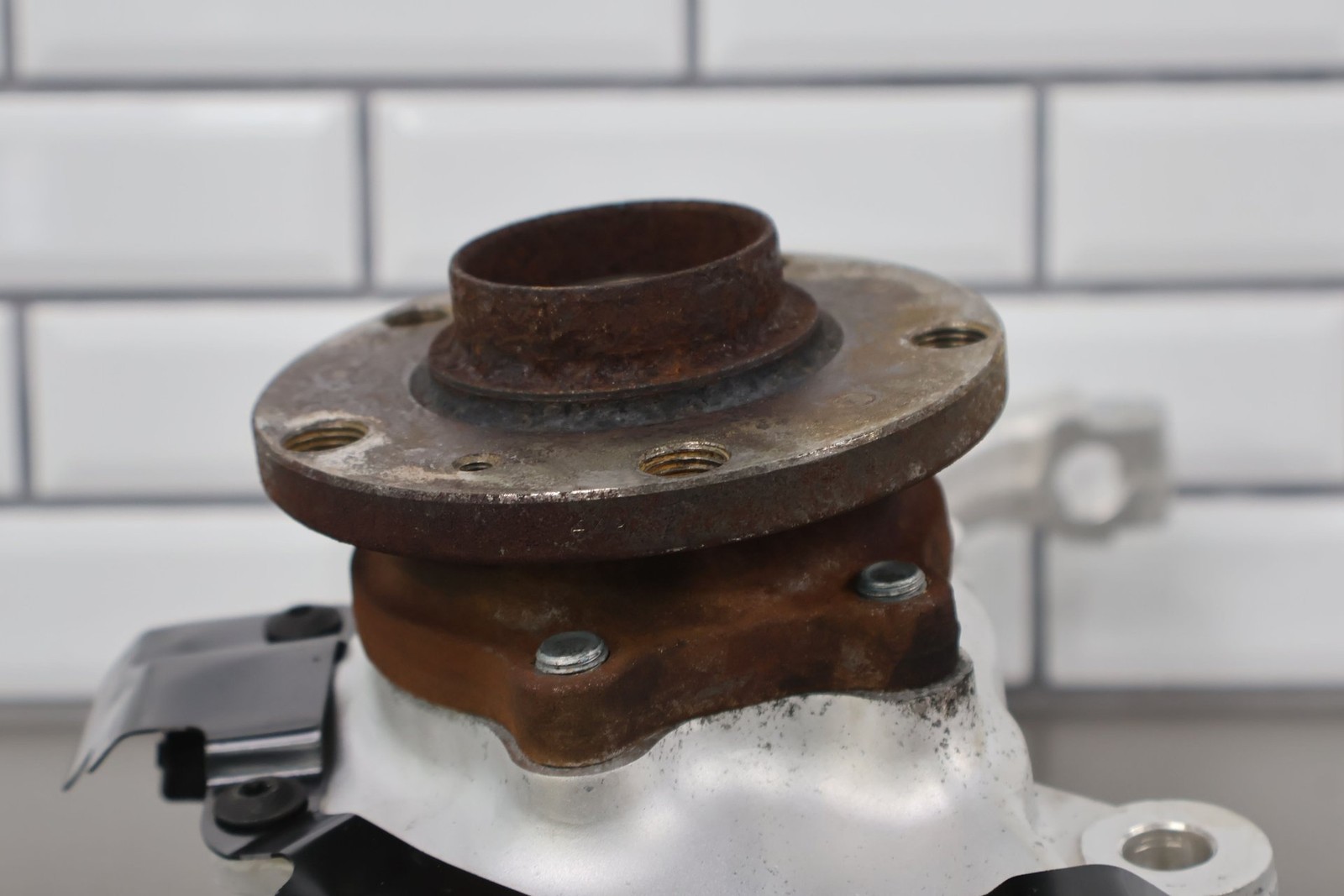 Bentley Continental Flying Spur 2006 Front Left Steering knuckle