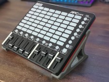 AKAI APC Mini MK2 Angled Stand - Professional Synth/Controller Holder