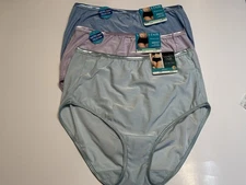 NWT Vanity Fair Illumination Brief Panty 13109 8 XL  3 Pairs