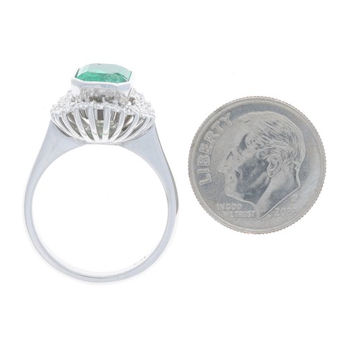White Gold Emerald & Diamond Vintage Halo Ring - 18k Emerald Cut 2.47ctw - Bild 5 von 9