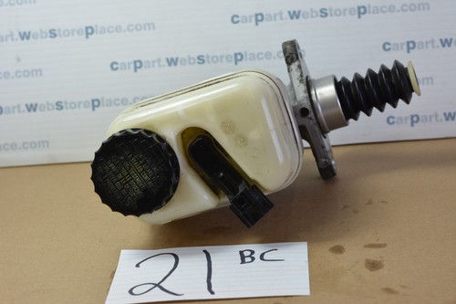02 03 04 05 06 Ford Expedition 5.4 L Auto 4X4 Used Master Brake Cylinder #21BC - Picture 4 of 5