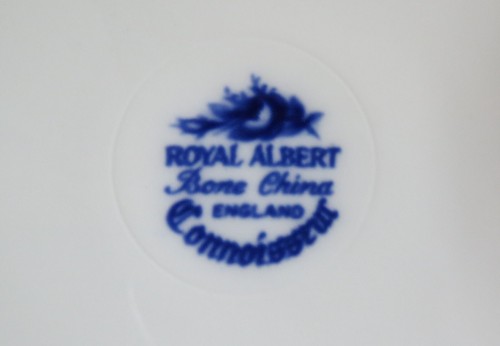 Royal Albert Connoisseur Bone China 6 ¼” Bread and Butter Plate(s) - Picture 4 of 4