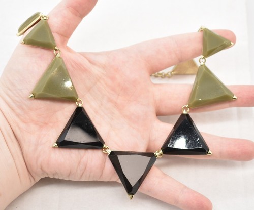 17" Gold Tone Black & Gray-Green Graduated Triangle Chain Choker Necklace Lucite - Picture 2 of 3