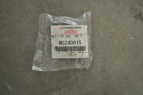 MITSUBISHI L200 TRITON 86 - 01 FRONT SEAT BOLT SET GREEN NEW GENUINE OEM * - Picture 3 of 5