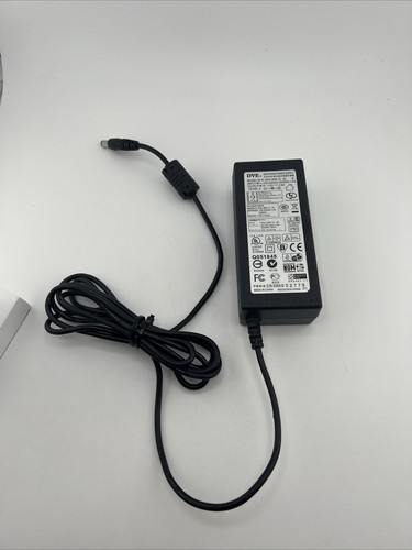DVE DSA-36W-12 30 B Switching Power Supply 12V 2.5A 30W No Power Cord New