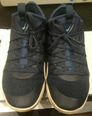 Nike Zoom Hypershift basketball shoe men's size 10.5 navy blue/white