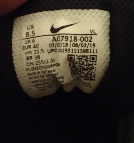 Nike Lunarlon Women’s  Softball Cleats Size 8.5 Black White A07918-002 - Picture 11 of 11