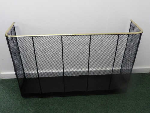 ANTIQUE LATE VICTORIAN WIRE NURSERY FIRE GUARD WITH BRASS TOP RAIL. - Picture 2 of 19