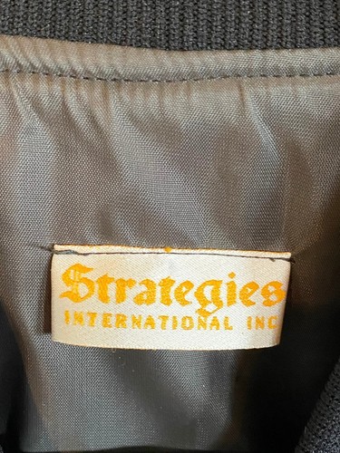 Chaqueta de Colección Años 80 ESTRATEGIAS Púrpura Sedoso Estampado de Tigre Cara de Gato Grande Ventilador LSU - Imagen 6 de 8