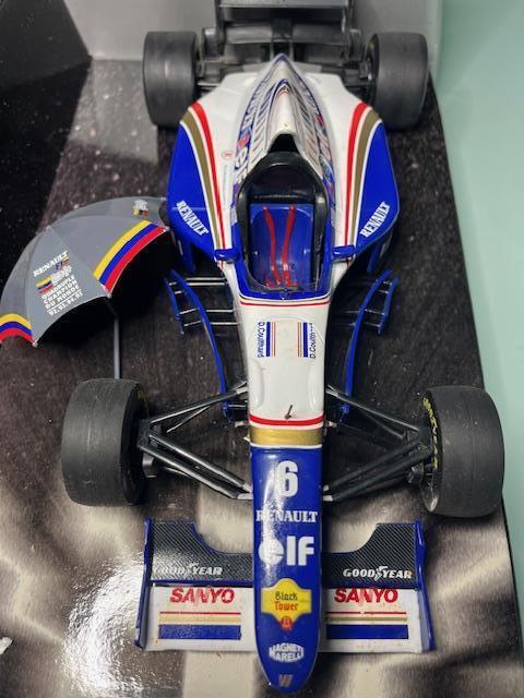 Picture 4 of 10