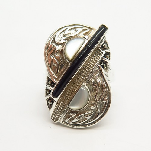 925 Sterling Silver Mother-of-Pearl & Black Onyx Marcasite Gem Wide Ring Size 7 - Picture 2 of 4