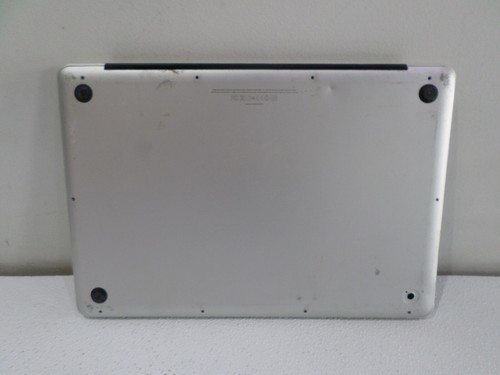 Apple MacBook Pro 15" 2011 - Intel i7-2635QM, No HDD, Bad Display, No RAM - Picture 9 of 15