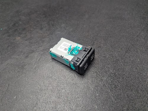 Adaptador de carga USB doble 2021 Toyota RAV4 85532-06050 2020 2022 - - Imagen 8 de 10