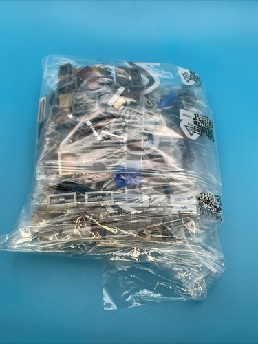 LEGO Brick Headz Heads Star Wars: The Mandalorian Only 75317 Damaged Bags - Picture 1 of 2