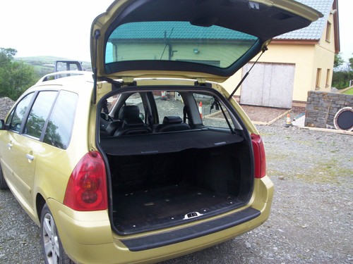 "Breaking" Peugeot 307 SW Estate 2.0HDI (90) Used road wheel bolt "Spares" - Picture 4 of 4