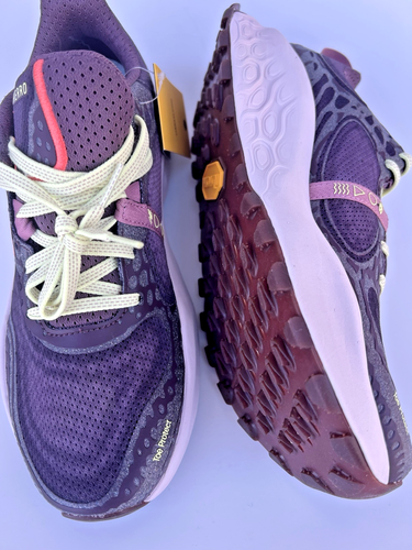Neu mit Etikett New Balance Fresh Foam X HIERRO v8 biobasierter Trailrunn für Damen. Braun Gr.9,5 - Bild 8 von 17